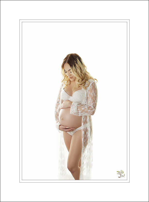 University Place maternity photographer